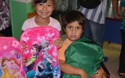 ENTREGA DE KITS ESCOLARES