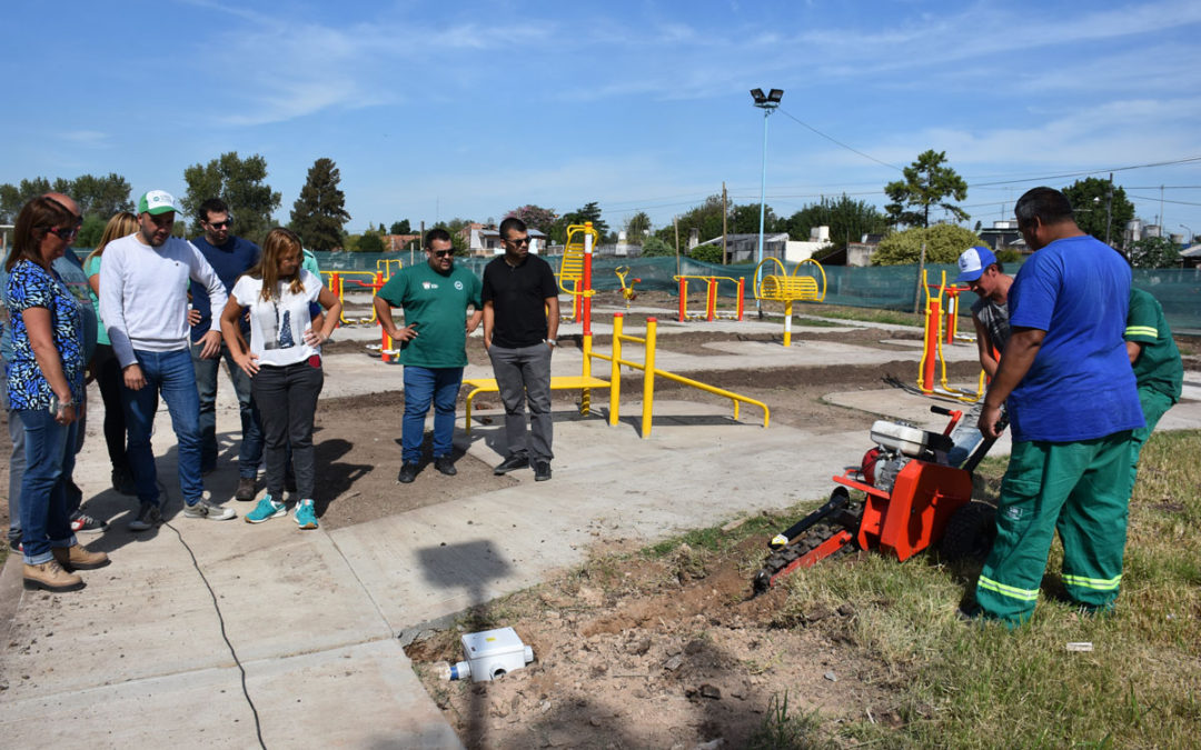 KARINA MENÉNDEZ RECORRIÓ OBRAS EN MERLO