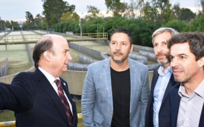 MENÉNDEZ OFICIALIZÓ EL TRASPASO A AYSA