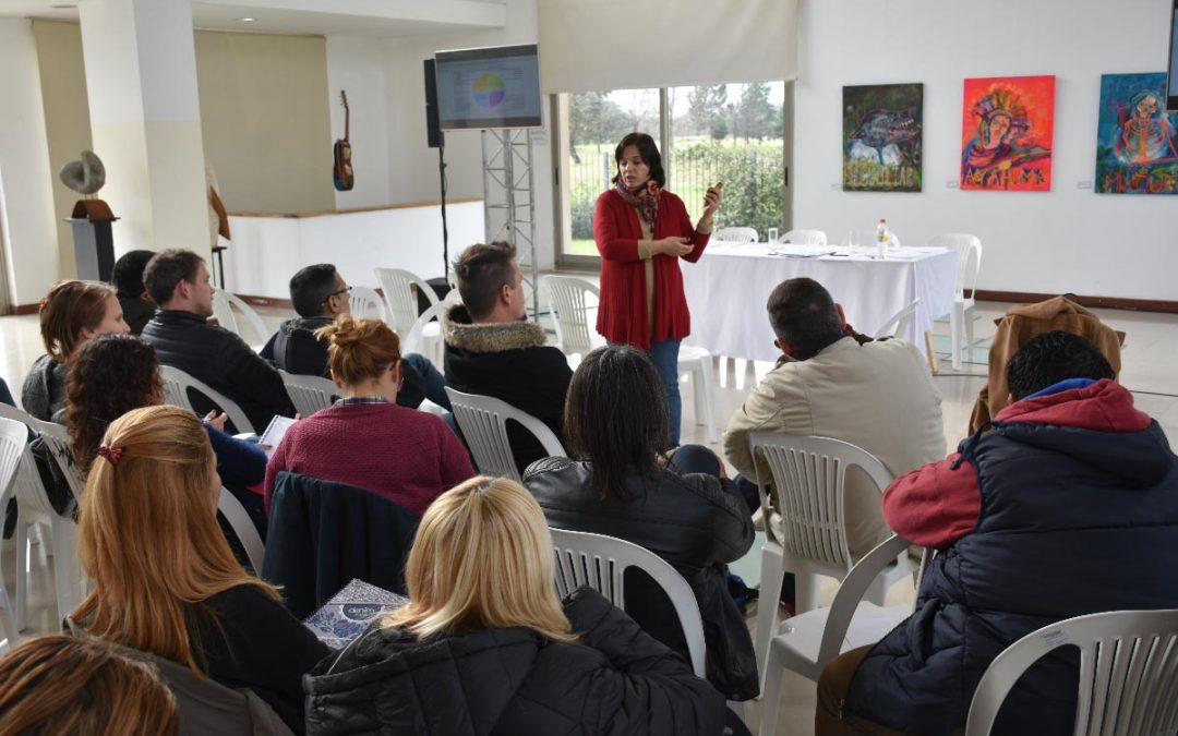 CAPACITACIÓN SOBRE NIÑEZ, ADOLESCENCIA Y FAMILIA