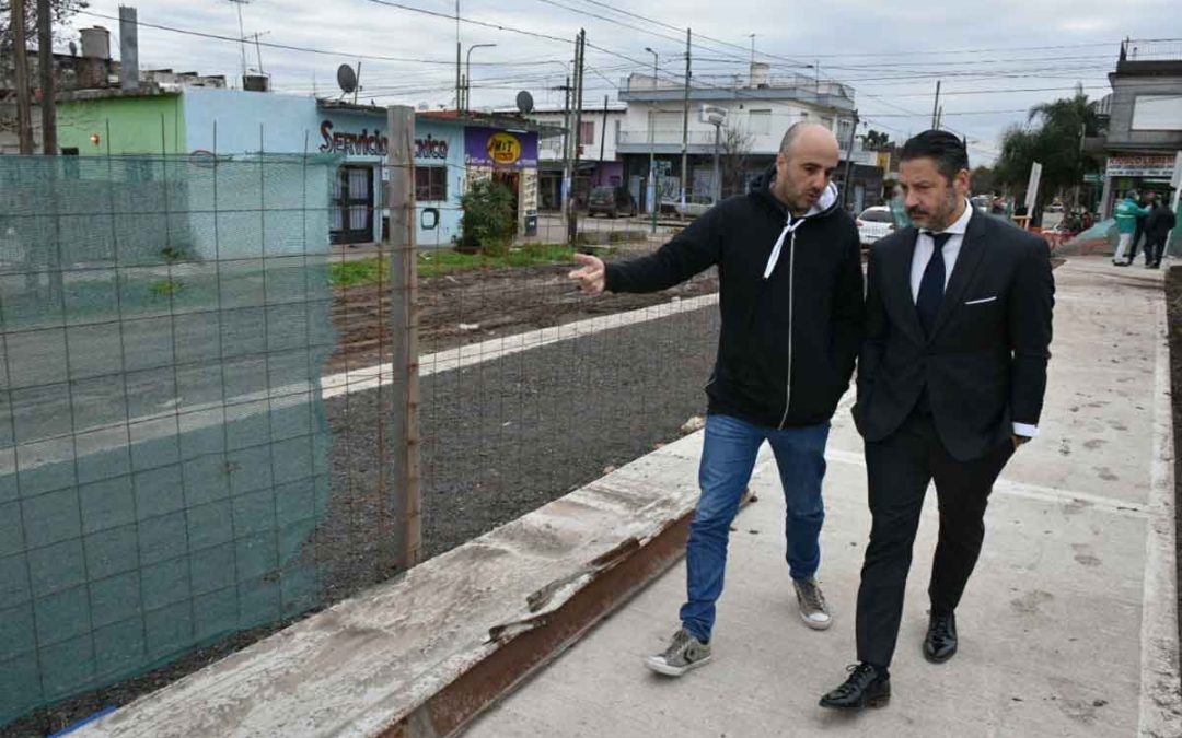 RECORRIDA DE GUSTAVO MENÉNDEZ POR OBRAS EN PARQUE SAN MARTÍN