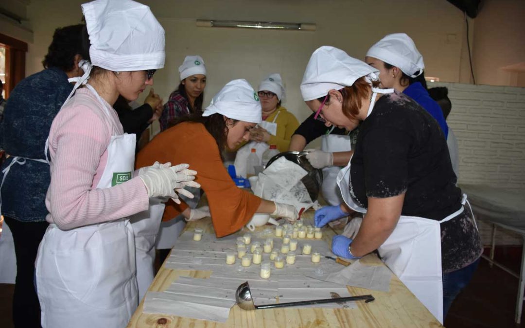 SEGUNDO TALLER DE COSMETOLOGÍA APÍCOLA EN LA COLONIAL