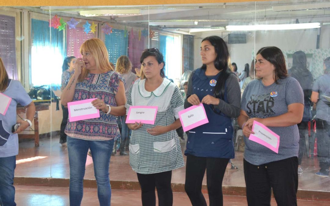 CAPACITACIÓN SOBRE VIH/ ITS A VOLUNTARIAS Y PROMOTORAS