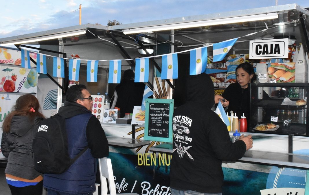 NUEVA FERIA DEL ENCUENTRO CULTURAL EN MERLO NORTE