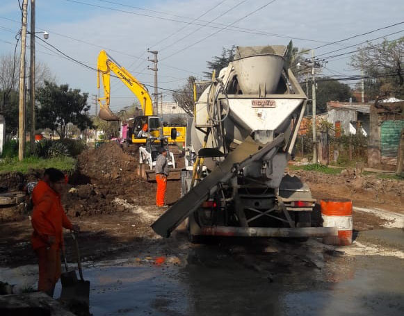 OBRA HIDRÁULICA Y DE PAVIMENTACIÓN EN PARQUE SAN MARTÍN