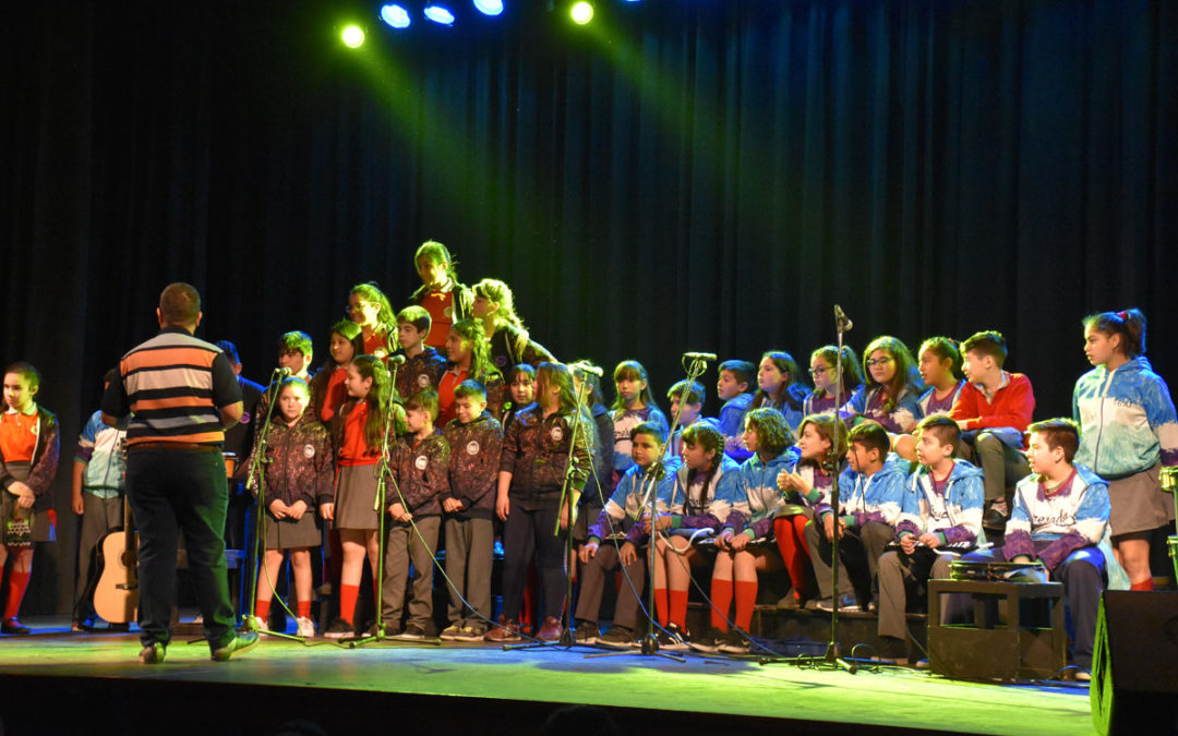 ENCUENTRO ARTÍSTICO DE ESCUELAS DE MERLO