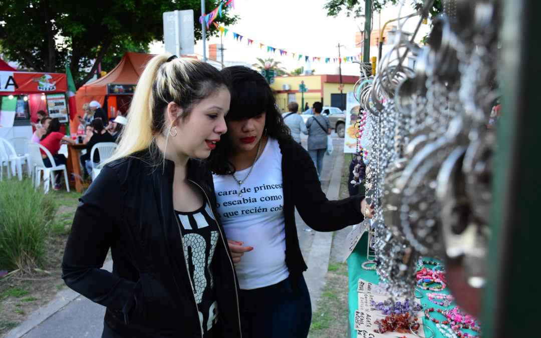 FERIA DEL ENCUENTRO CULTURAL EN PARQUE SAN MARTÍN