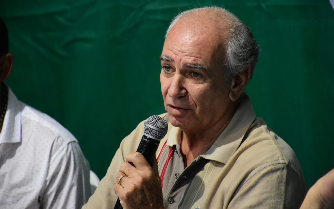 CLÍNICA SOBRE FÚTBOL EN LA COLONIAL