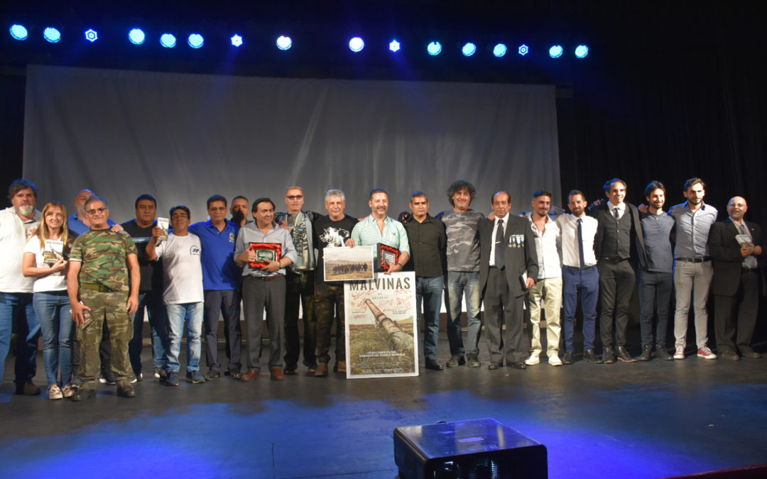 ACTO POR EL DÍA DEL VETERANO Y DE LOS CAÍDOS EN LA GUERRA DE MALVINAS