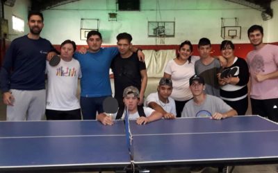 CLÍNICA DE TENIS DE MESA ADAPTADO