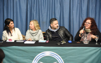 CONFERENCIA EDUCATIVA EN LA COLONIAL