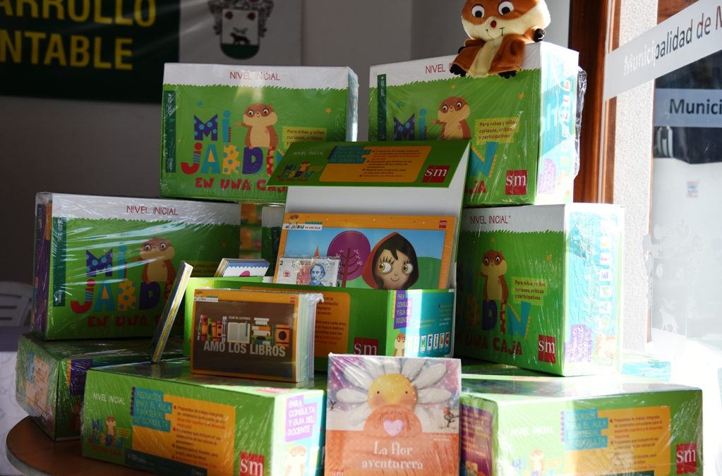 ENTREGA DE MATERIAL EDUCATIVO