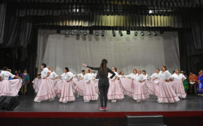 “ESCENCIA ARGENTINA” EN EL TEATRO DE MERLO