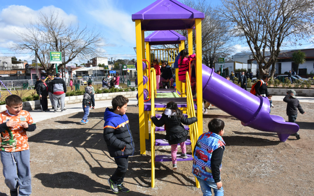 PLAZA PARA BARRIO RIVADAVIA