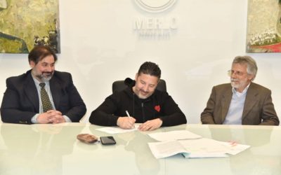 FIRMA DE CONVENIOS ENTRE EL MUNICIPIO Y LA UNO
