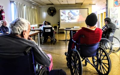 CINE MÓVIL EN EL HOGAR SANTA SUSANA