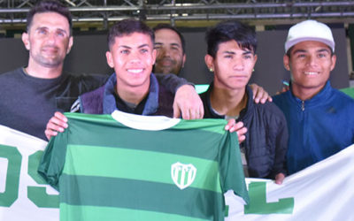 LAS LIGAS MUNICIPALES RECIBIERON EQUIPOS DEPORTIVOS