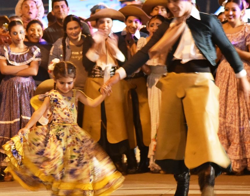 FIESTA FAMILIAR DE LA TRADICIÓN