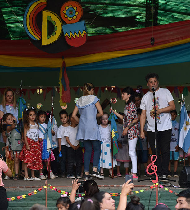 LOS CDI REALIZARON SU MUESTRA DE FIN DE AÑO