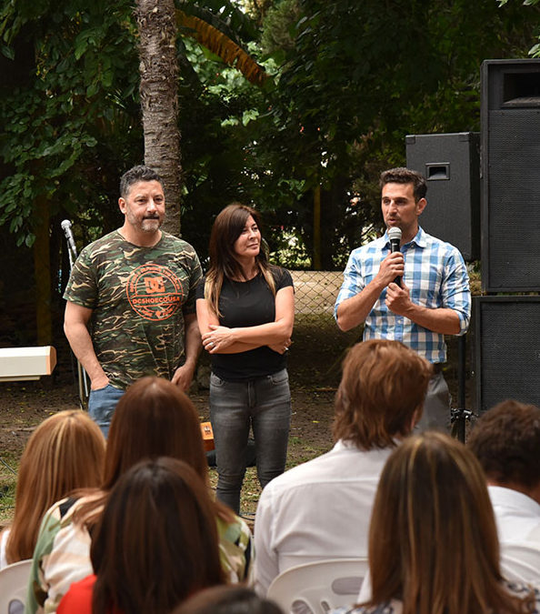 BRINDIS DE LA COMUNIDAD EDUCATIVA DE MERLO