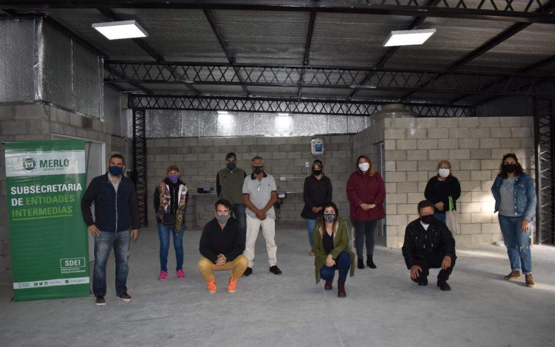 AVANZAN LAS OBRAS DEL SALÓN DE USOS MÚLTIPLES EN EL BARRIO EL CORTIJO