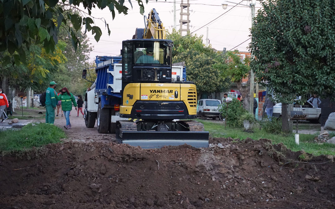 INICIÓ OBRA DE PAVIMENTACIÓN EN MERLO NORTE