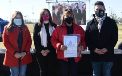 MÁS VECINOS DE MERLO RECIBIERON SUS ESCRITURAS