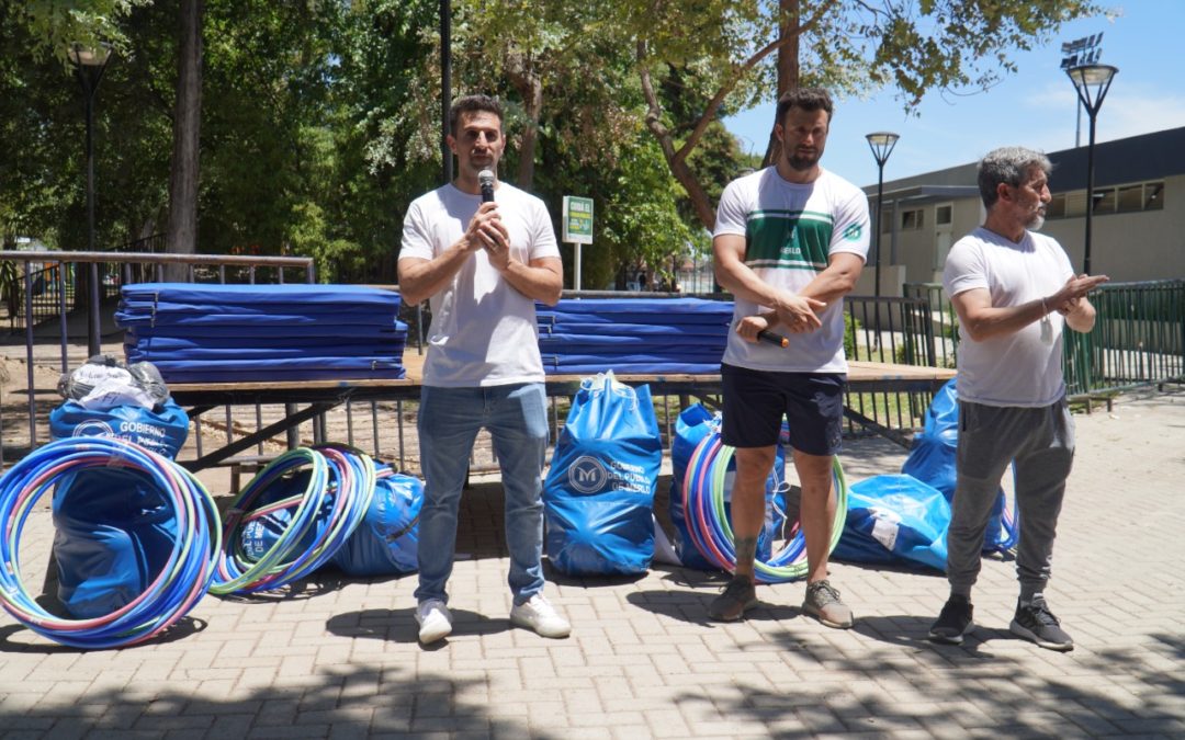 ENTREGA DE KITS DEPORTIVOS