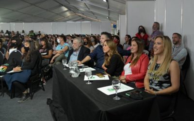 VICTORIA TOLOSA PAZ VISITÓ LA FERIA DEL LIBRO DE MERLO