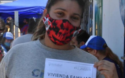 ENTREGA DE CERTIFICADOS DE VIVIENDAS A VECINOS DE MERLO