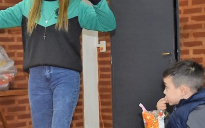 CINE DEBATE EN MERLO