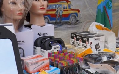 ENTREGA DE INSUMOS EN LA ESCUELA DE ARTES Y OFICIOS