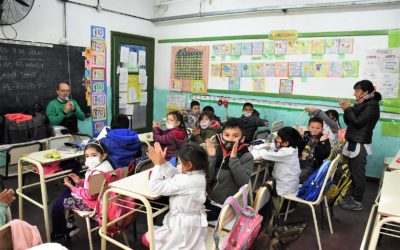 TALLER DE PERCUSIÓN EN LAS ESCUELAS DE MERLO