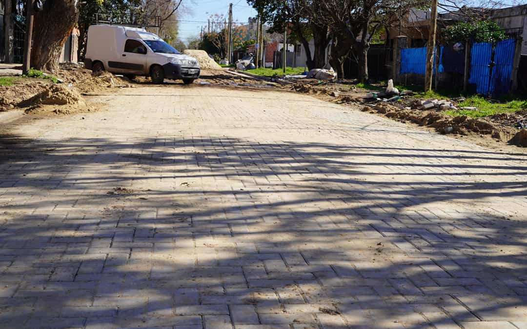 MÁS OBRAS DE PAVIMENTO INTERTRABADO EN EL DISTRITO
