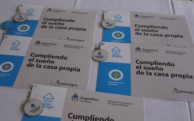 MERLENSES RECIBIERON LAS LLAVES DE SU VIVIENDA