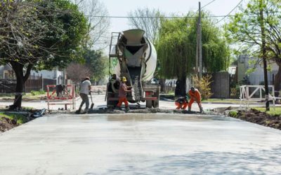 MÁS OBRAS DE PAVIMENTO EN LOS BARRIOS