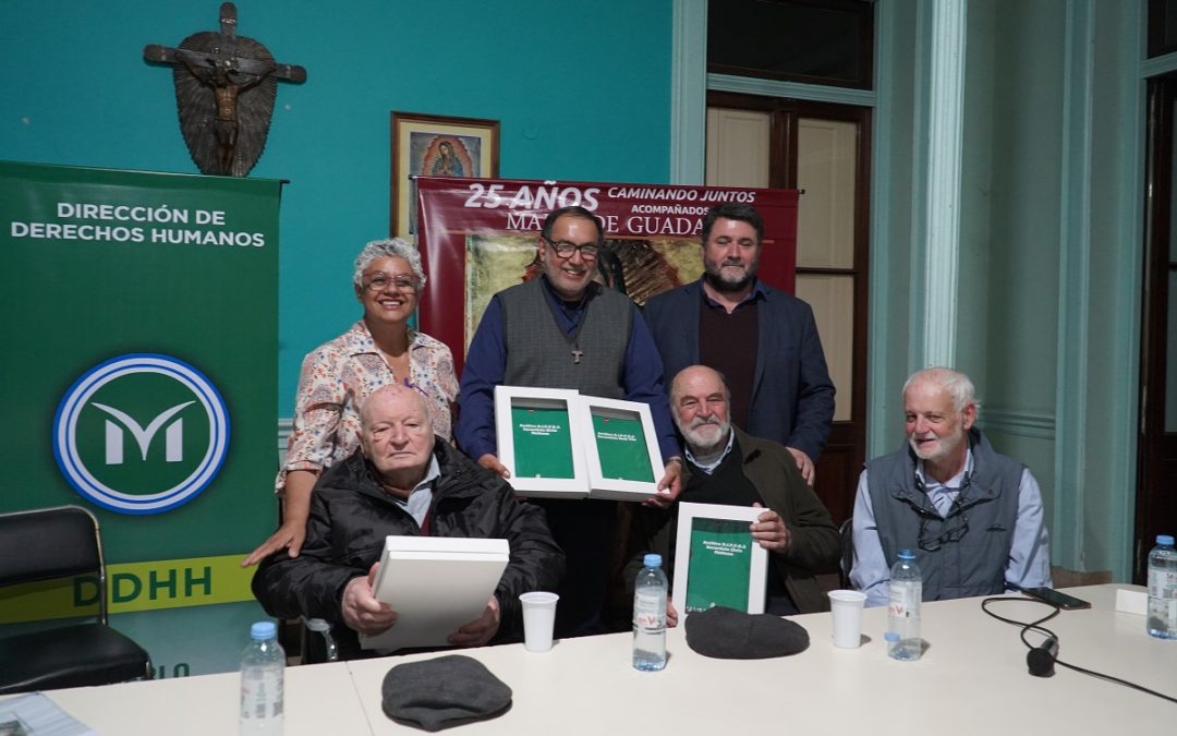 HOMENAJE A LOS SACERDOTES VILA Y METTONE