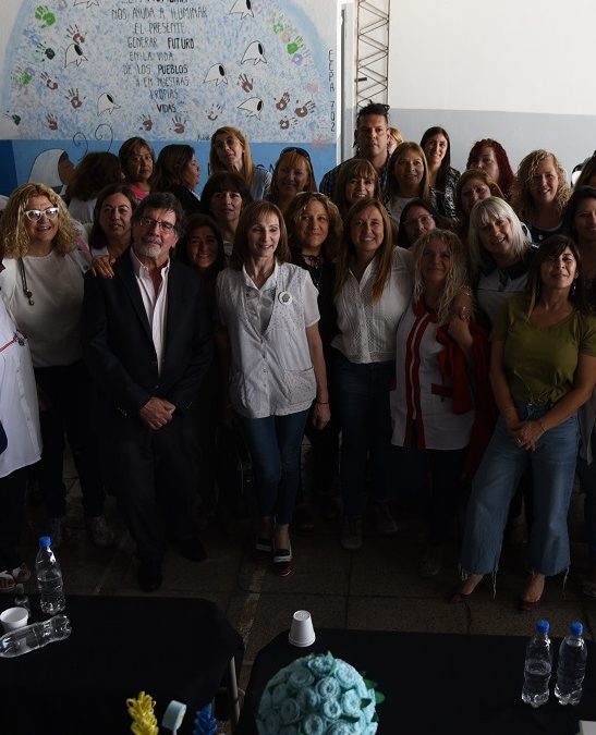 ESCUELAS DE MERLO CON UNA HORA MÁS DE CLASE