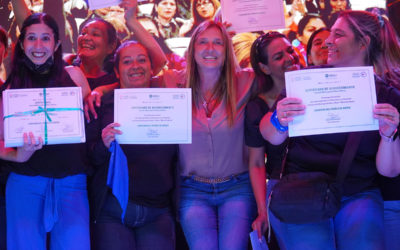 ENTREGA DE DIPLOMAS DE LA ESCUELA MUNICIPAL DE ARTES Y OFICIOS