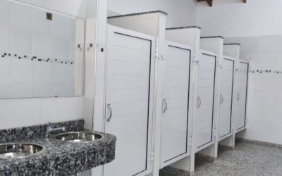 KARINA MENÉNDEZ RECORRIÓ OBRAS EN LA ESCUELA PRIMARIA N° 22