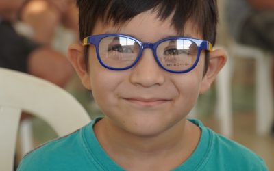 PRUEBA DE MARCOS DE LENTES PARA LOS VECINOS DE MERLO