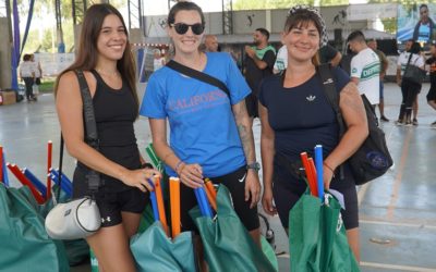 ENTREGA DE KITS DEPORTIVOS A ESCUELAS PÚBLICAS DE MERLO