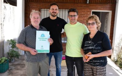 FAMILIAS DE MERLO RECIBIERON LAS ESCRITURAS DE SUS HOGARES