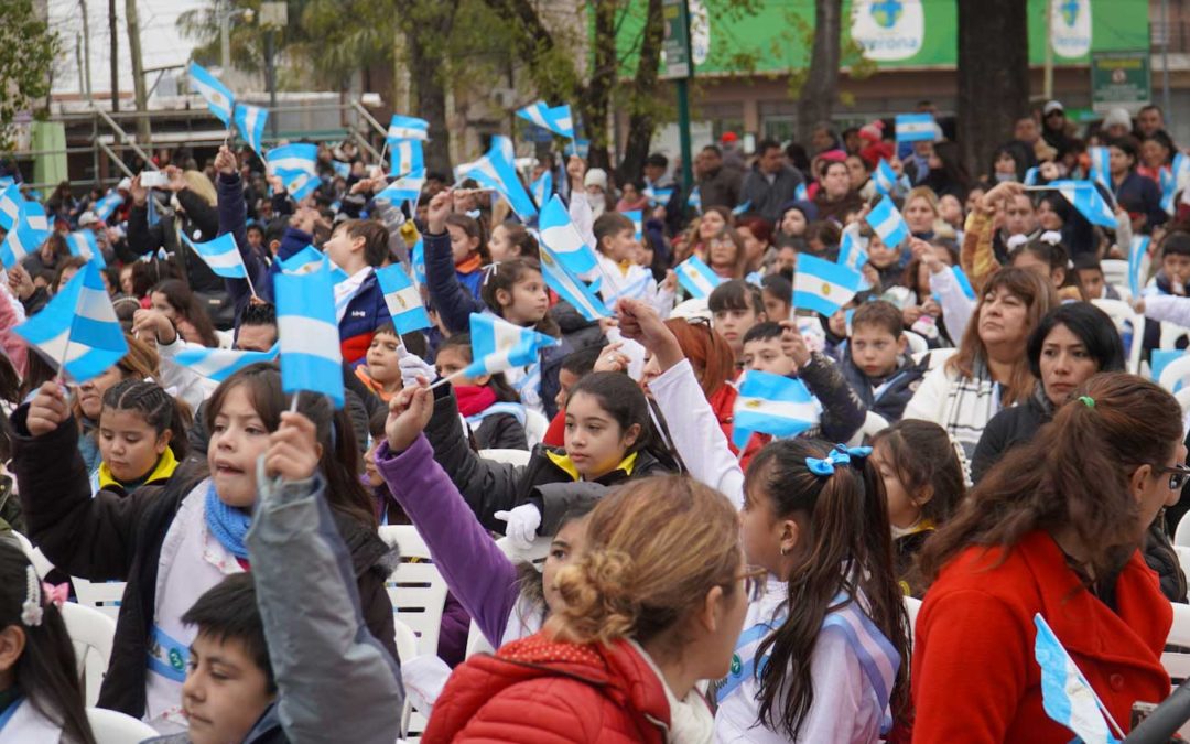 ACTO Y PROMESA EN EL DÍA DE LA BANDERA