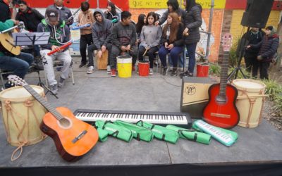 ENTREGA DE INSTRUMENTOS PARA PROYECTOS EDUCATIVOS