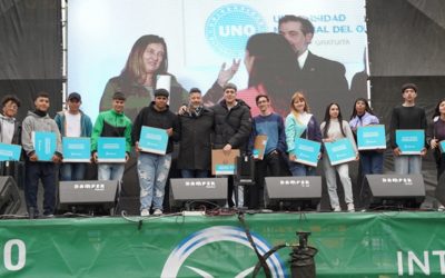 NUEVA ENTREGA DE COMPUTADORAS EN MERLO