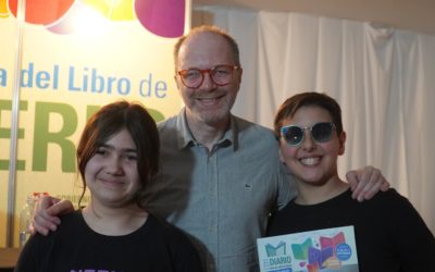 MÁS PERSONALIDADES VISITARON LA FERIA DEL LIBRO MERLENSE