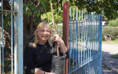 VECINOS DE MERLO RECIBIERON ÁRBOLES FRUTALES