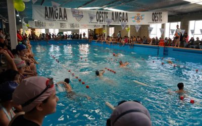 LA ESCUELA DE NATACIÓN MUNICIPAL CELEBRÓ LA PRIMAVERA