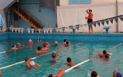 CAPACITACIÓN A NADADORES MERLENSES